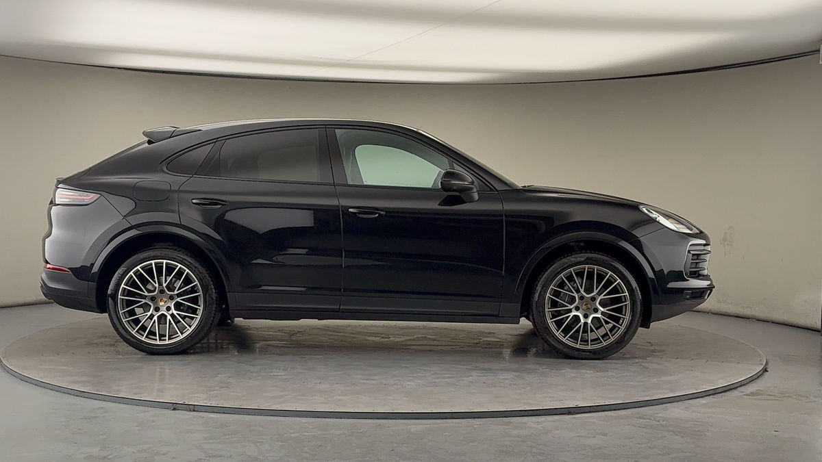 Porsche Cayenne Image 16