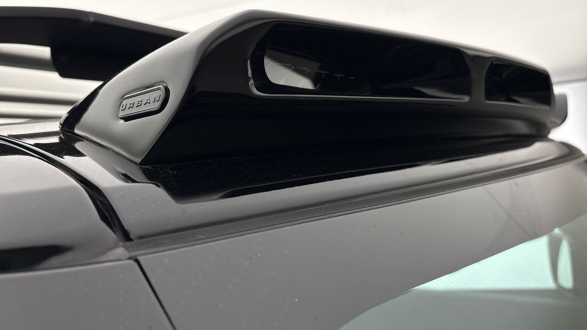 Land Rover Defender 110 Urban Image 25