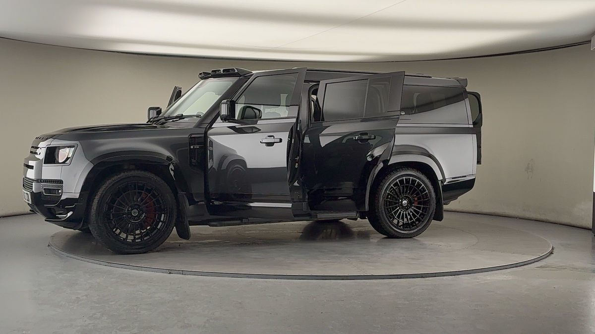 More views of Land Rover Defender 130