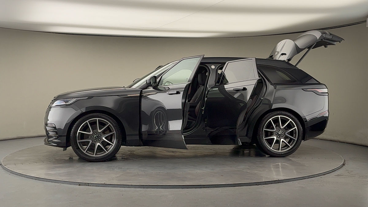 More views of Land Rover Range Rover Velar