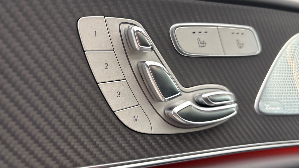 Mercedes-Benz AMG GT Image 34