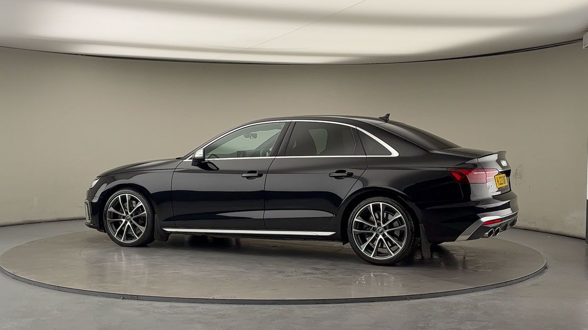 More views of Audi S4