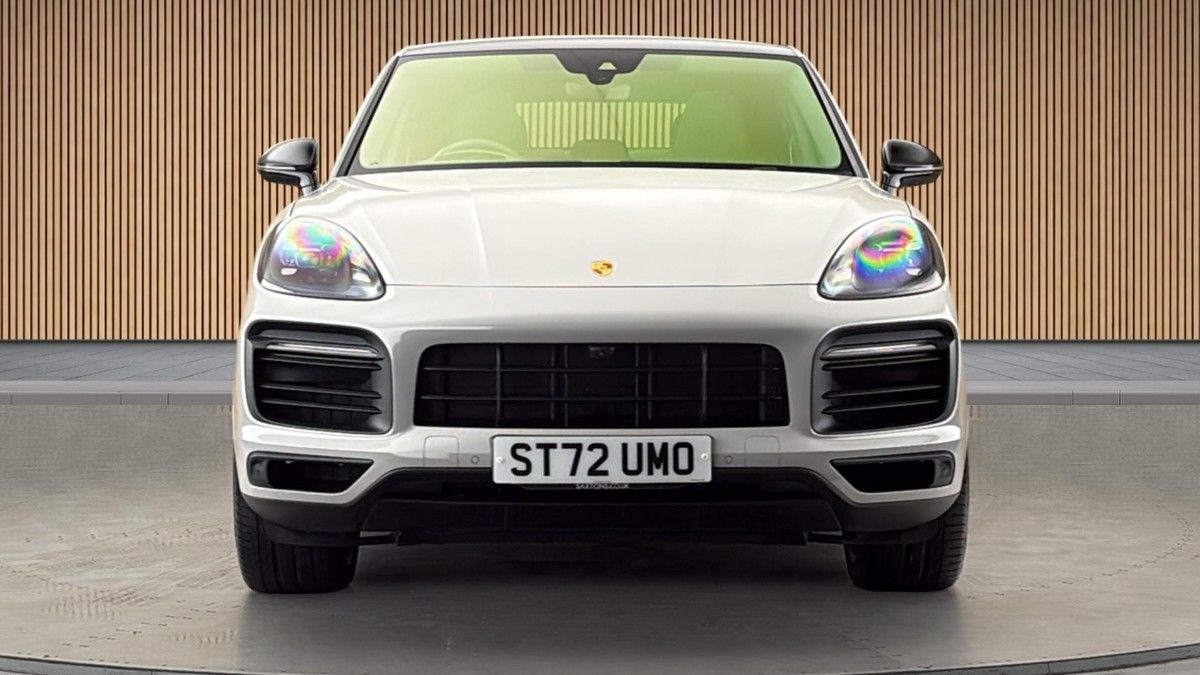 Porsche Cayenne Image 3