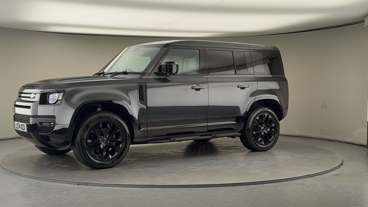 More views of Land Rover Defender 110