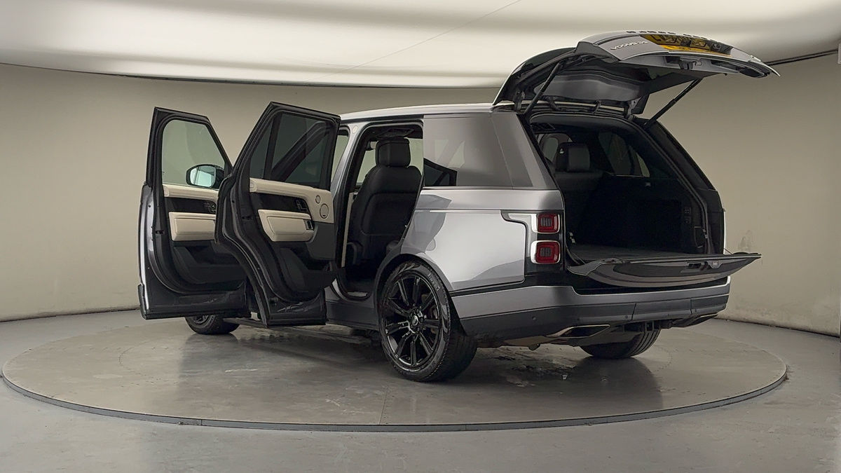 More views of Land Rover Range Rover