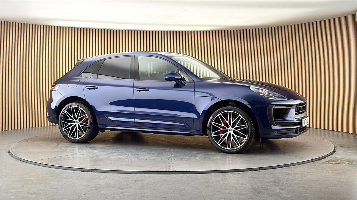 More views of Porsche Macan