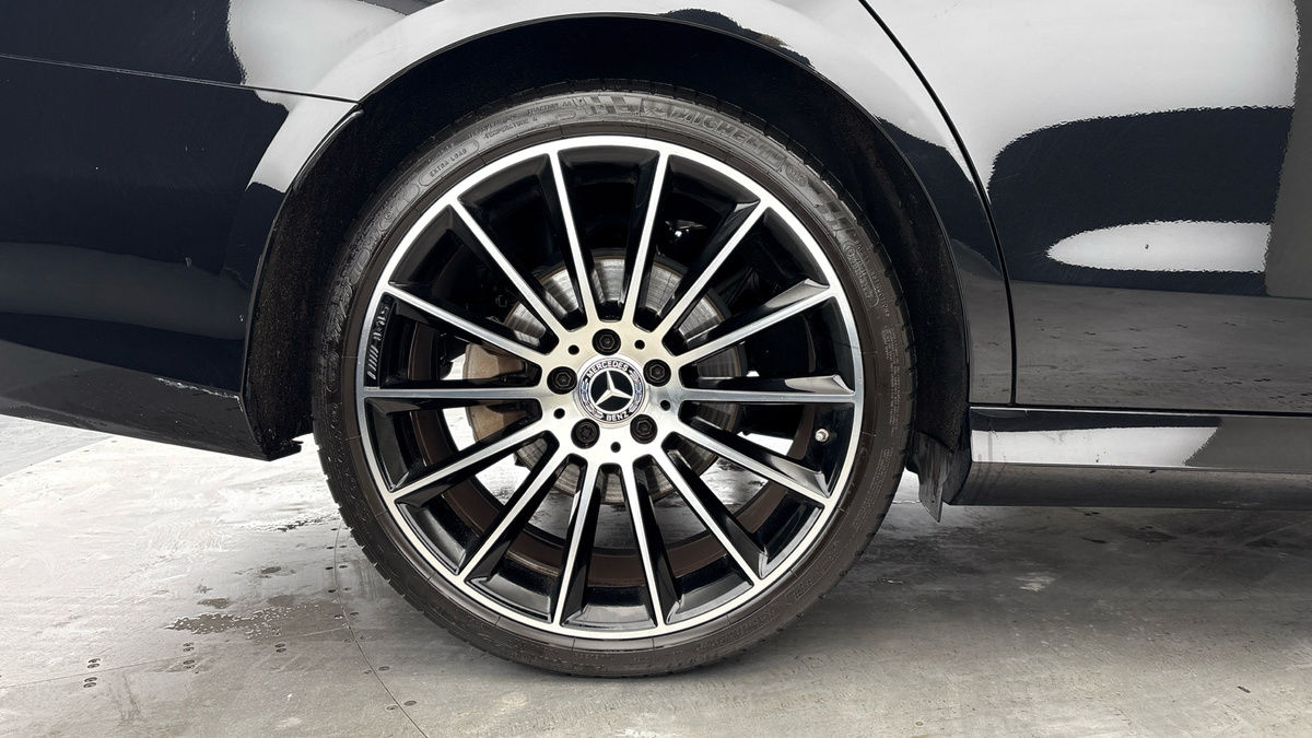 Mercedes-Benz E Class Image 10