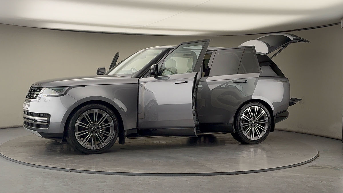 More views of Land Rover Range Rover