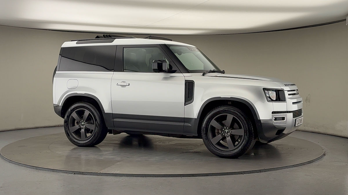 More views of Land Rover Defender 90