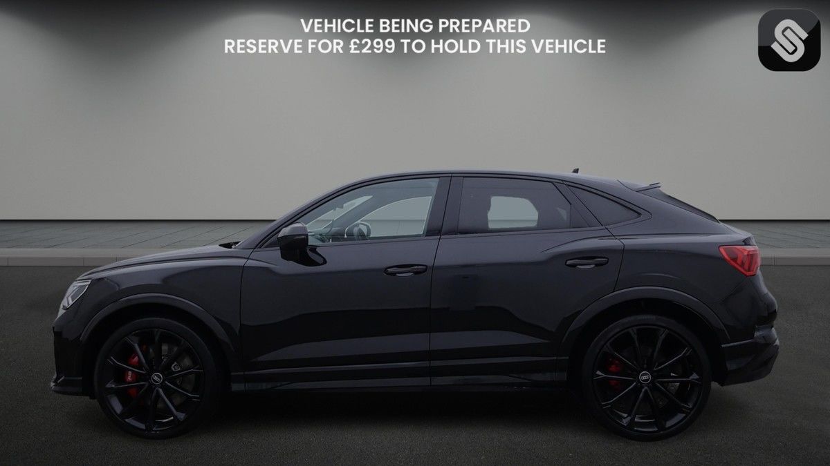 Audi RS Q3 Image 6