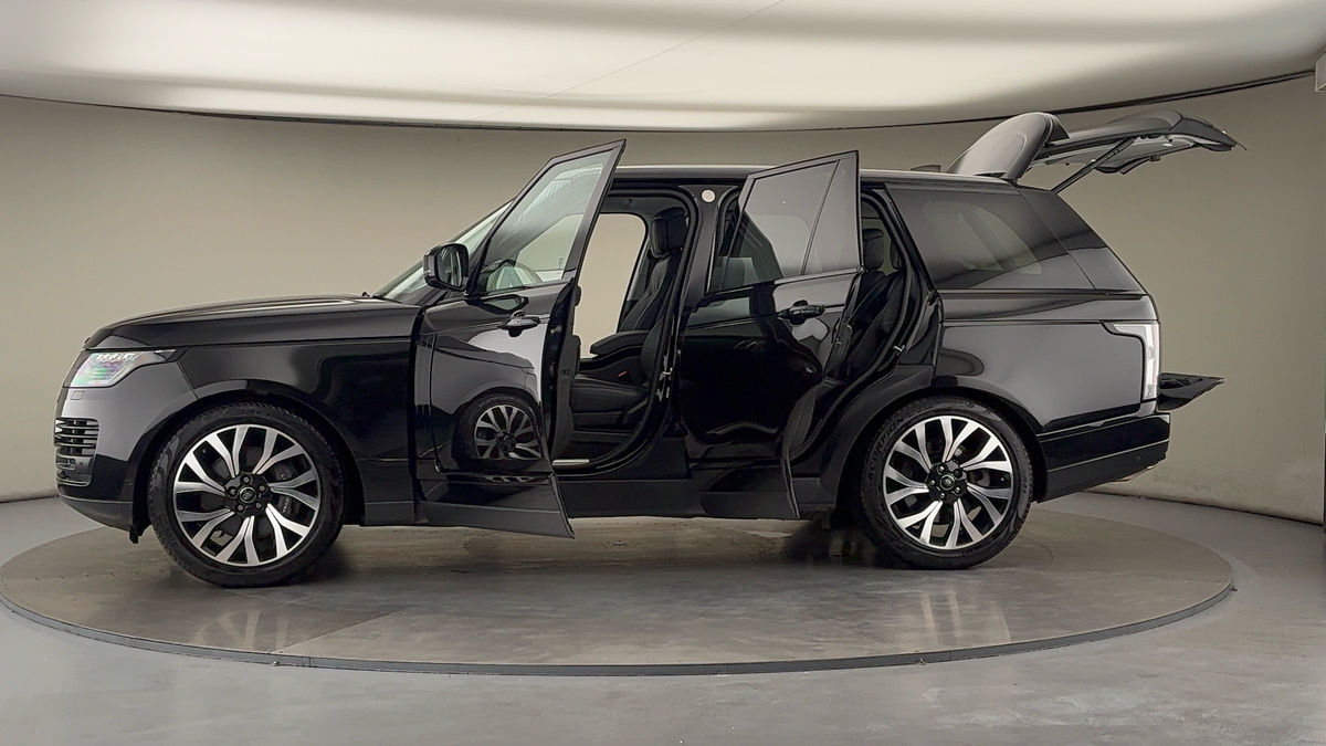 More views of Land Rover Range Rover