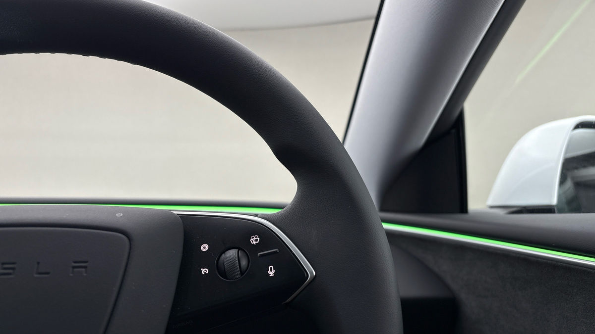 Tesla Model 3 Image 14