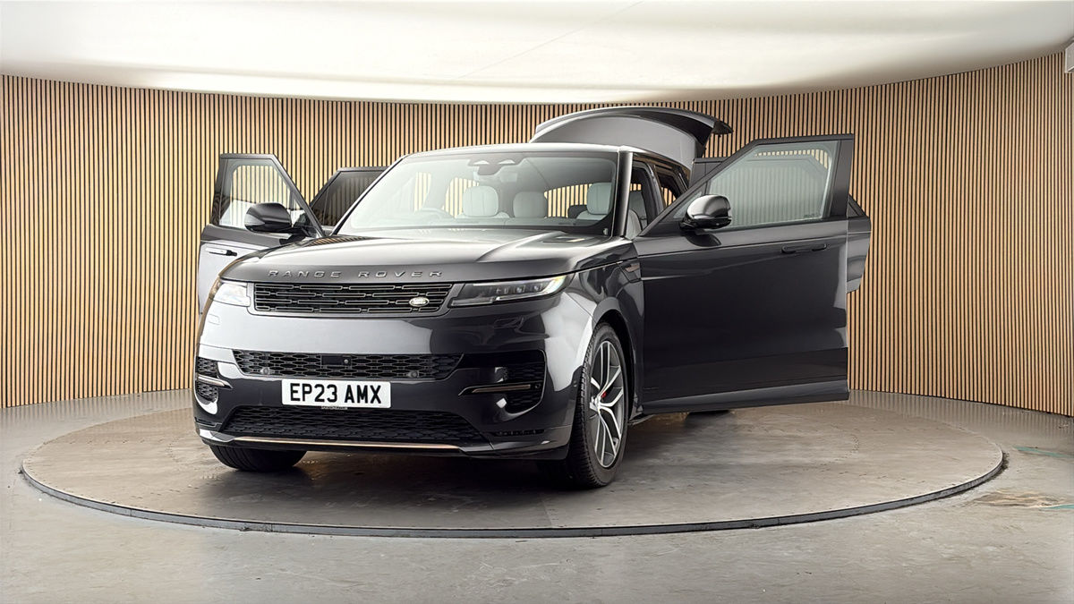 More views of Land Rover Range Rover Sport