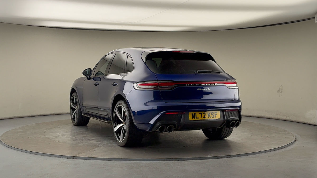 More views of Porsche Macan