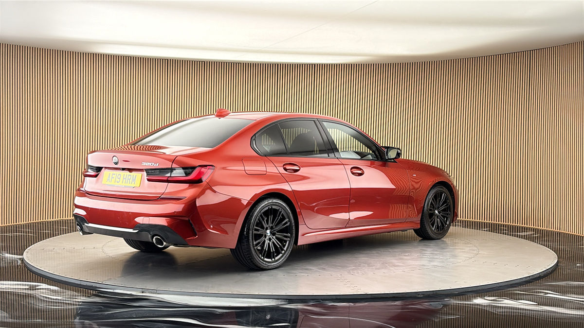 BMW 3 Series Image 21