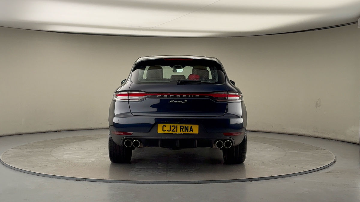 Porsche Macan Image 4
