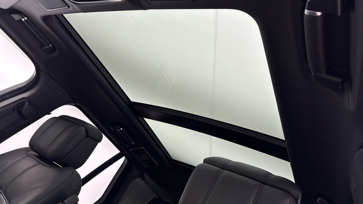 Land Rover Range Rover Image 6