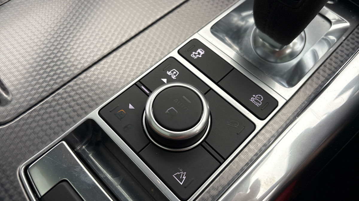 Land Rover Range Rover Sport Image 29