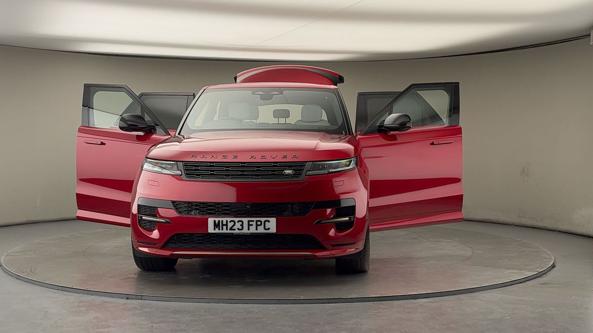 More views of Land Rover Range Rover Sport