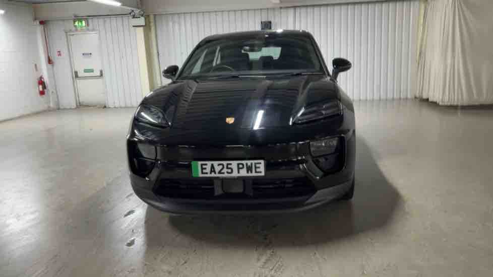 More views of Porsche Macan