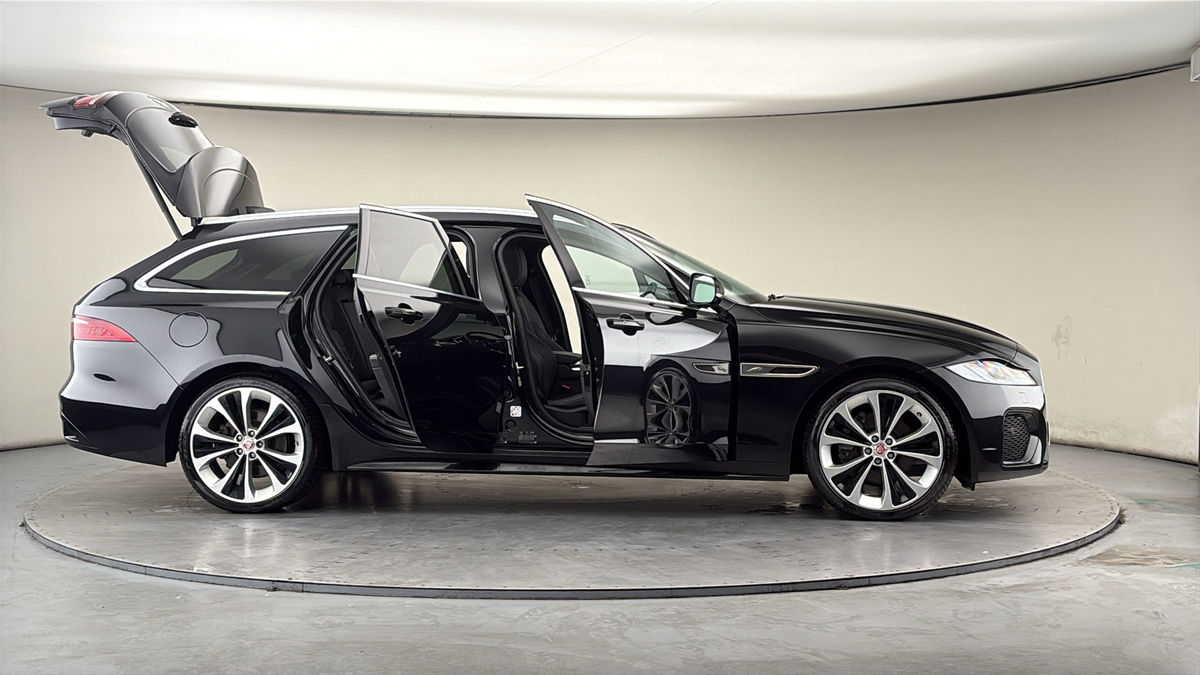 More views of Jaguar XF