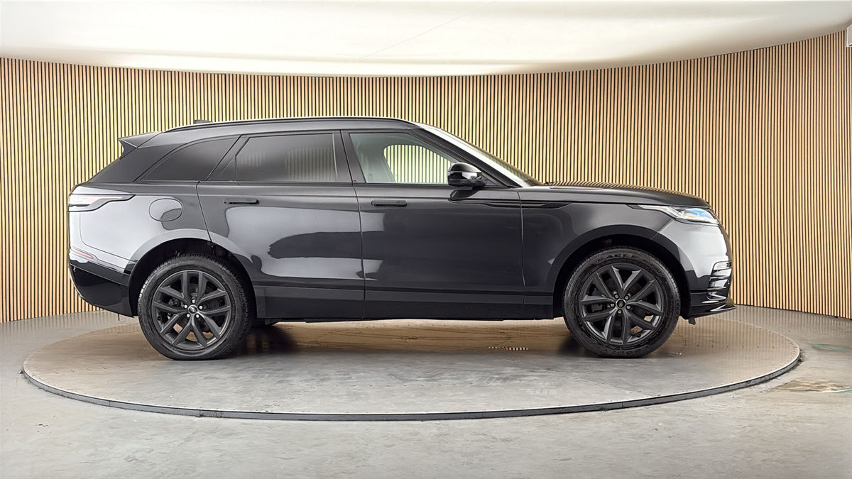 More views of Land Rover Range Rover Velar