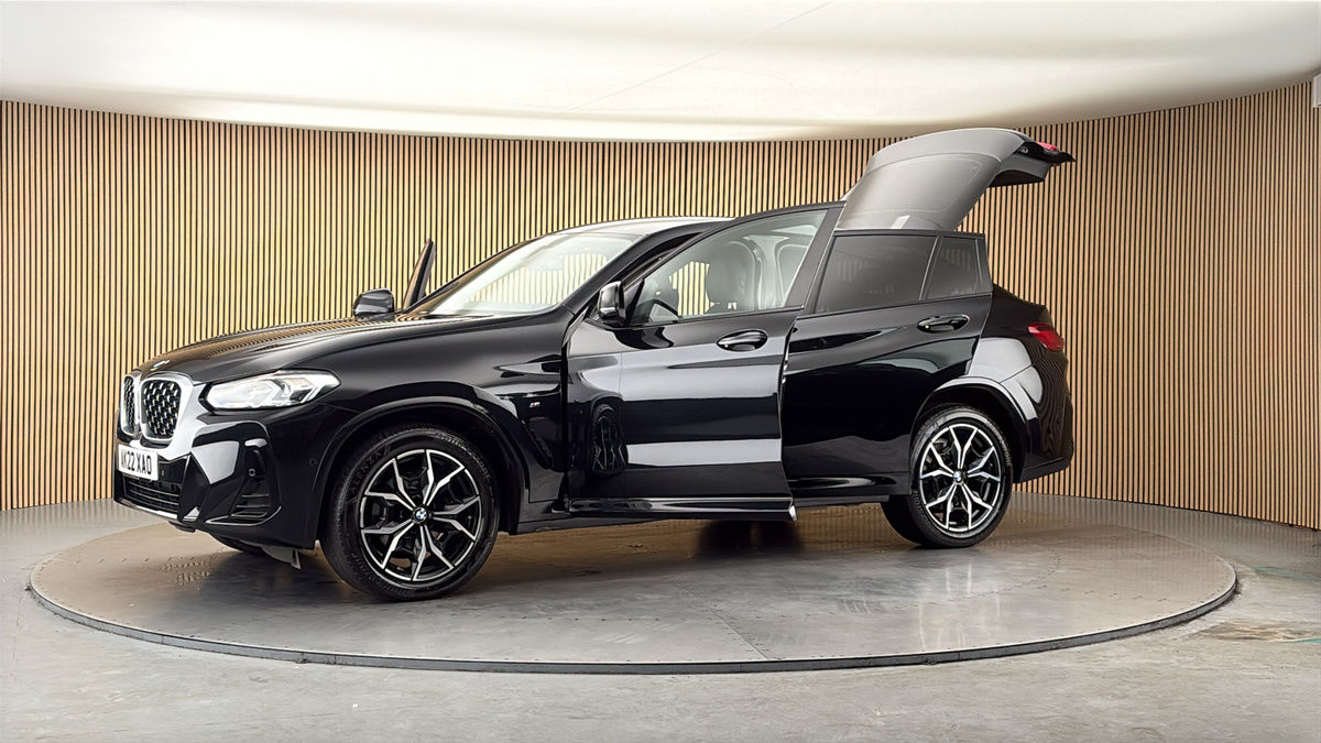 More views of BMW X4