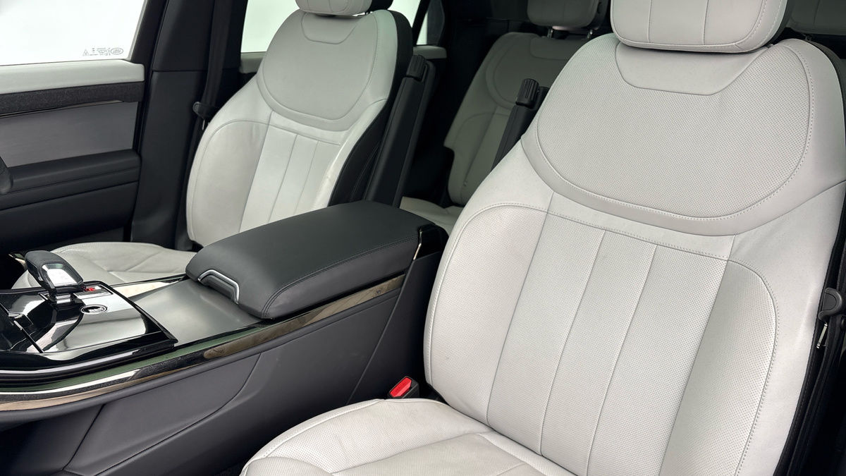 Land Rover Range Rover Sport Image 7