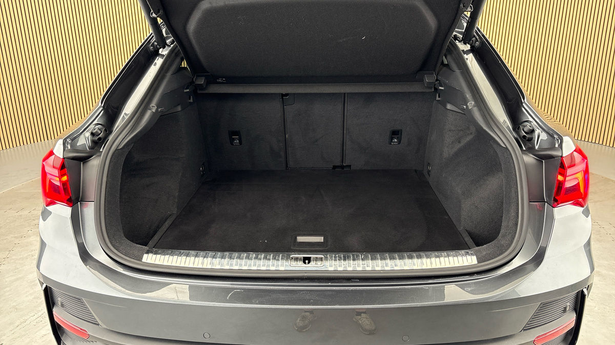 Audi Q3 Image 21