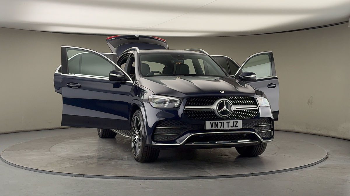 More views of Mercedes-Benz GLE