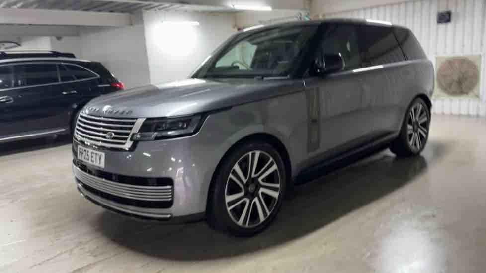 More views of Land Rover Range Rover
