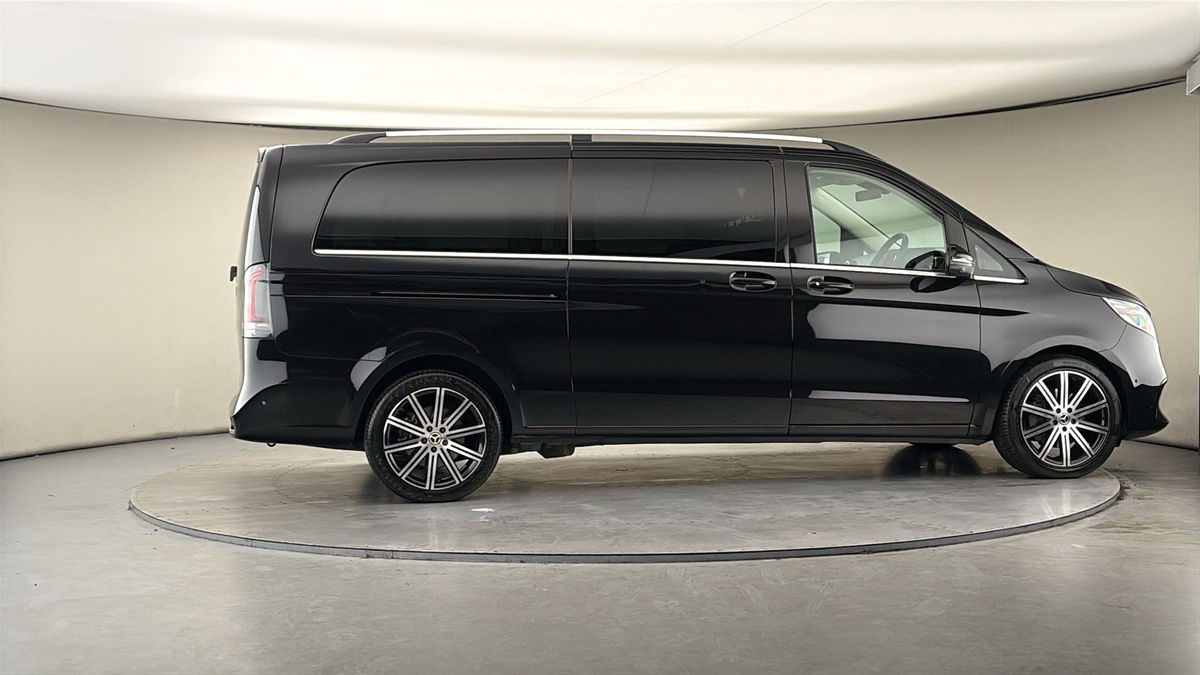 More views of Mercedes-Benz V Class