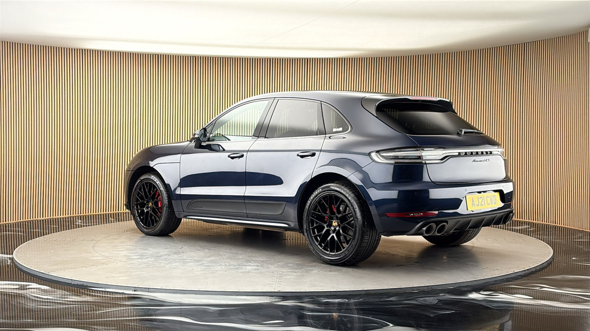More views of Porsche Macan
