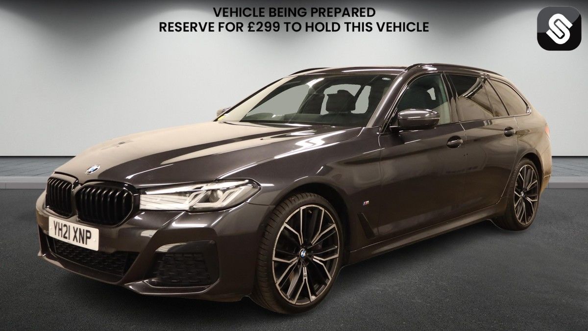 BMW 5 Series Image 2