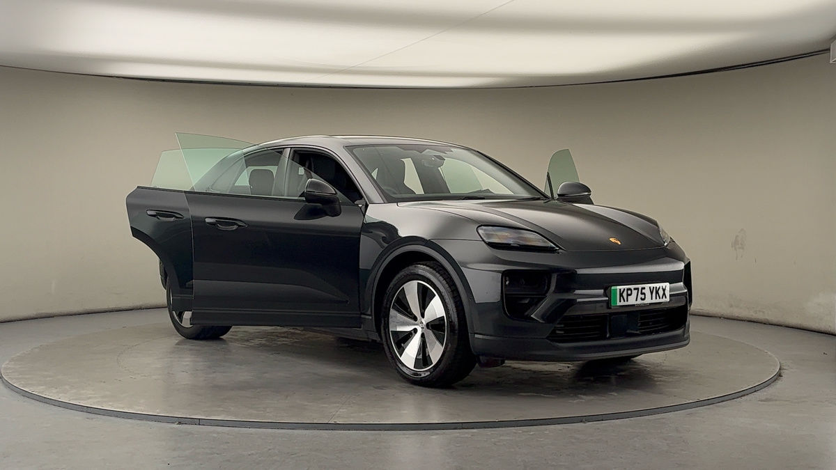 More views of Porsche Macan