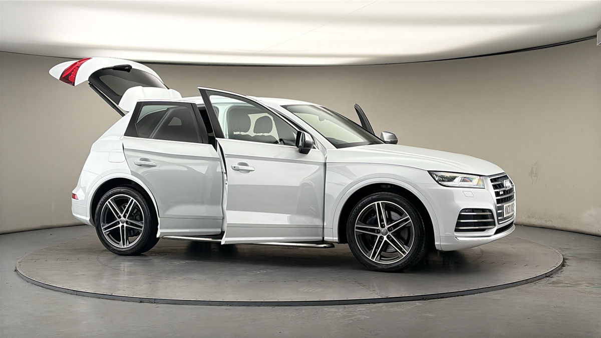 More views of Audi SQ5