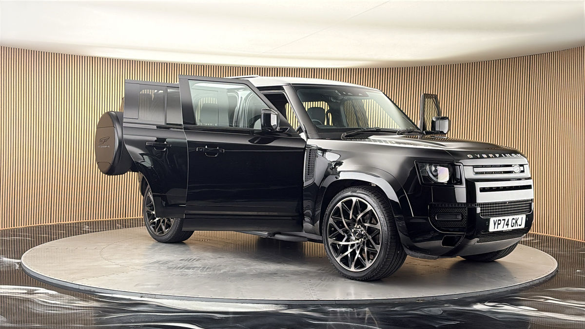 More views of Land Rover Defender 110