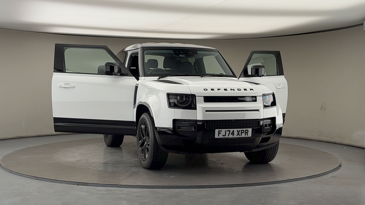 More views of Land Rover Defender 90