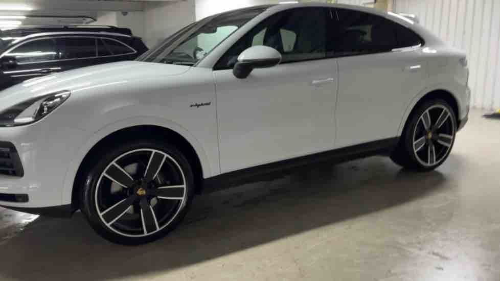 More views of Porsche Cayenne