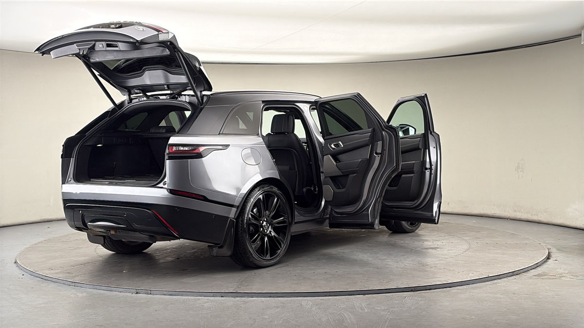 More views of Land Rover Range Rover Velar