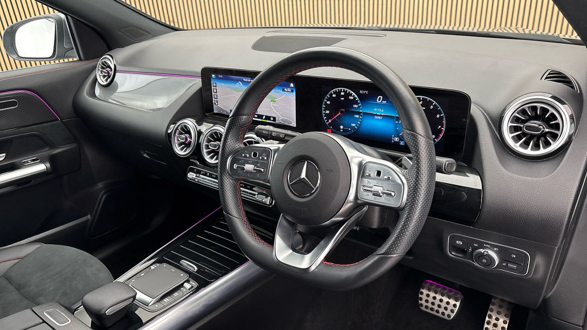 Mercedes-Benz GLA Image 5
