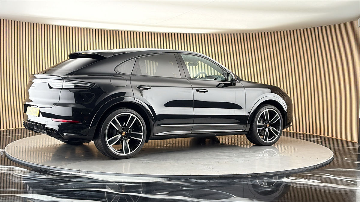 More views of Porsche Cayenne