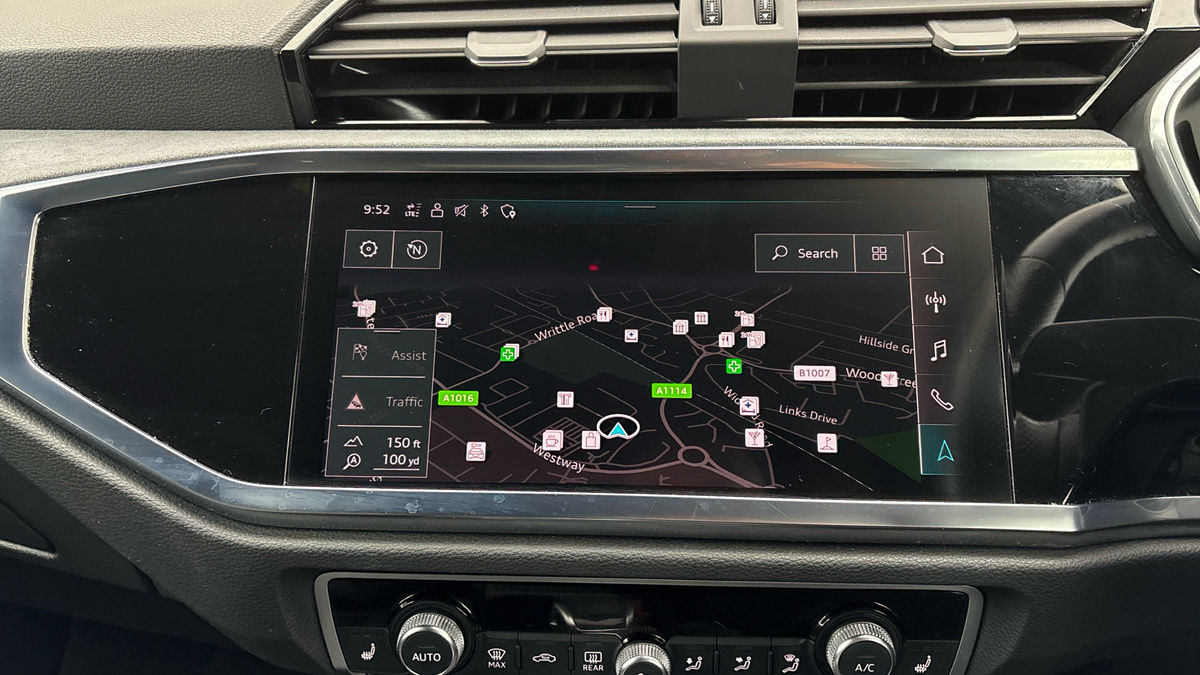 Audi Q3 Image 17