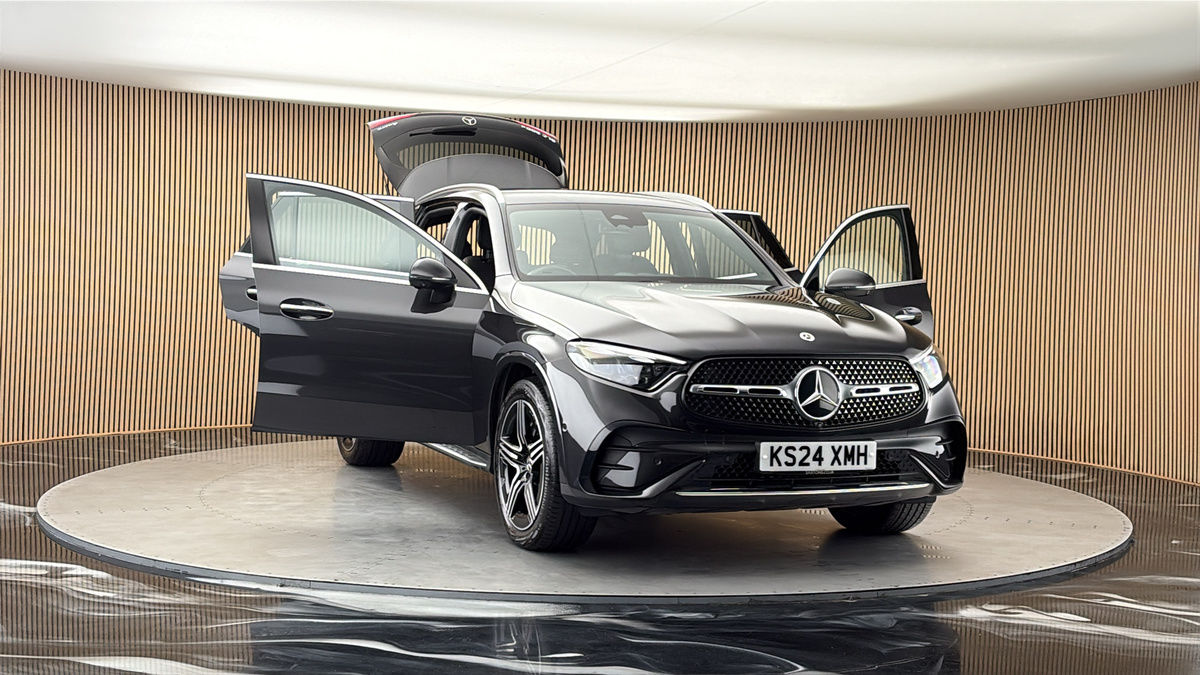 More views of Mercedes-Benz GLC