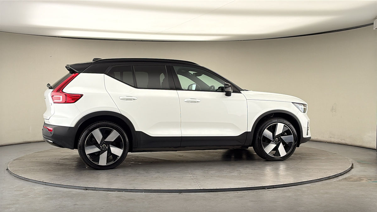 More views of Volvo XC40