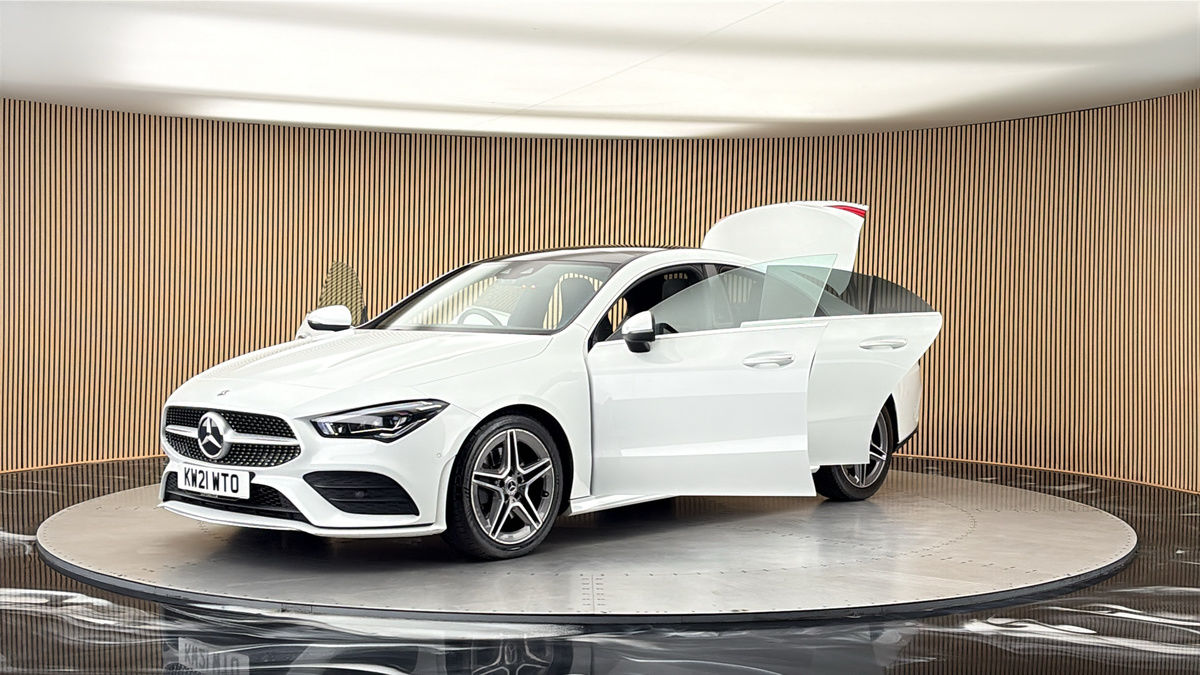 Mercedes-Benz CLA Image 22