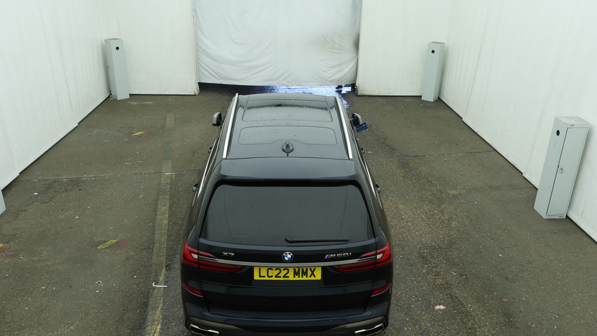 BMW X7 Image 8