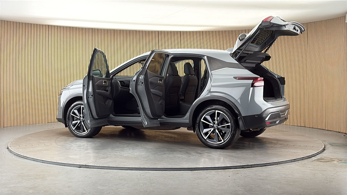 More views of Nissan Qashqai