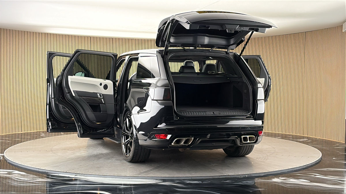 More views of Land Rover Range Rover Sport
