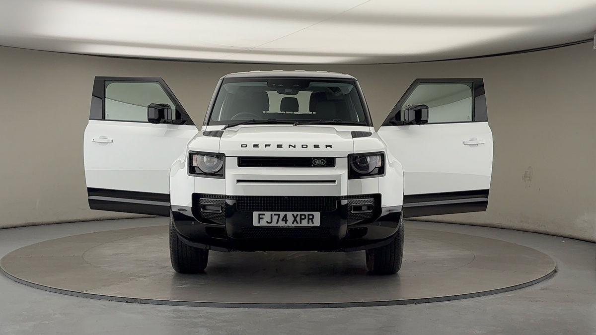 More views of Land Rover Defender 90